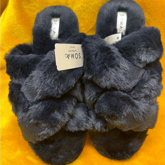 Soma Shoes - NWT Soma Lattice Slippers